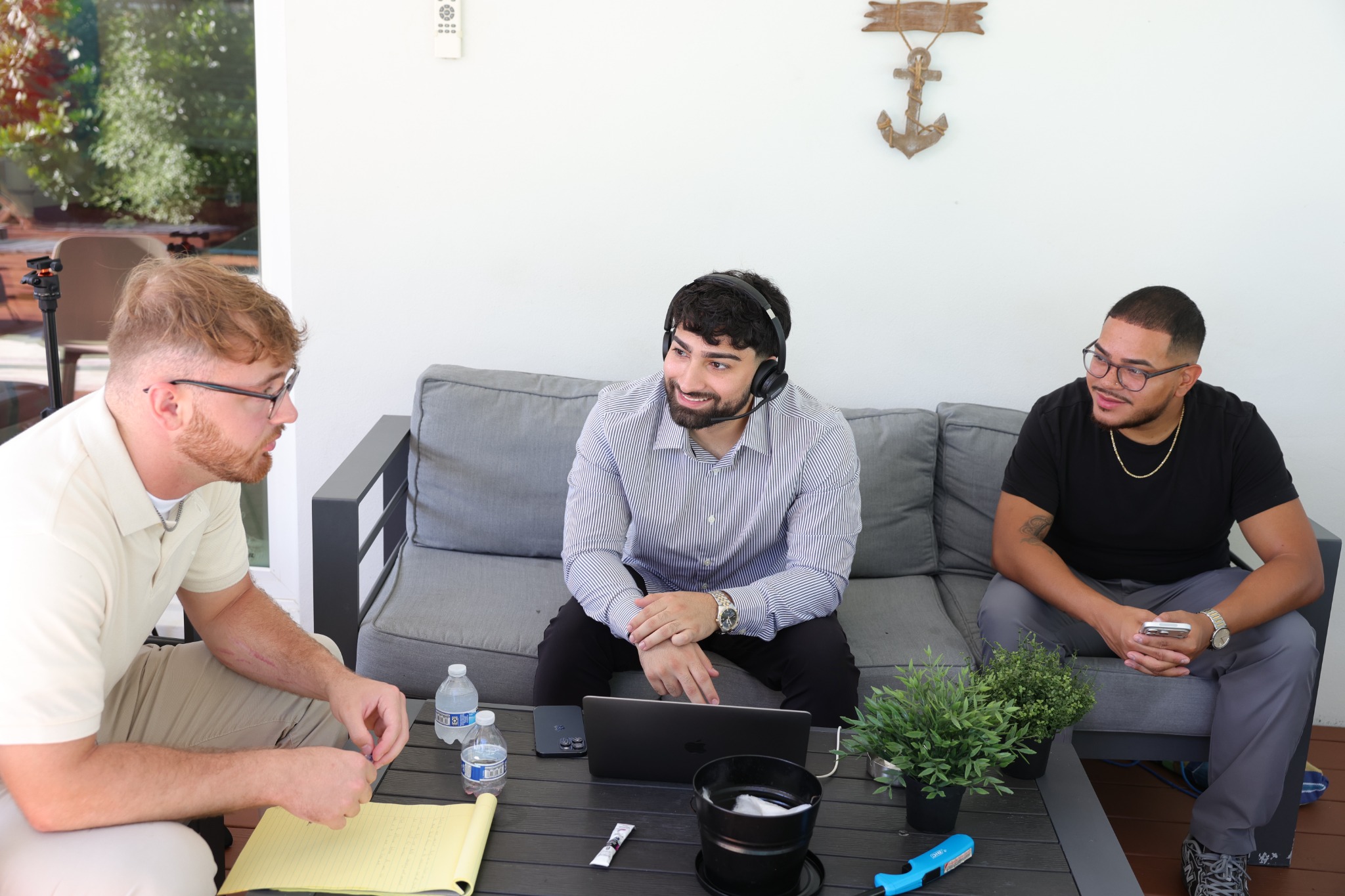 Highline team collaborating during training